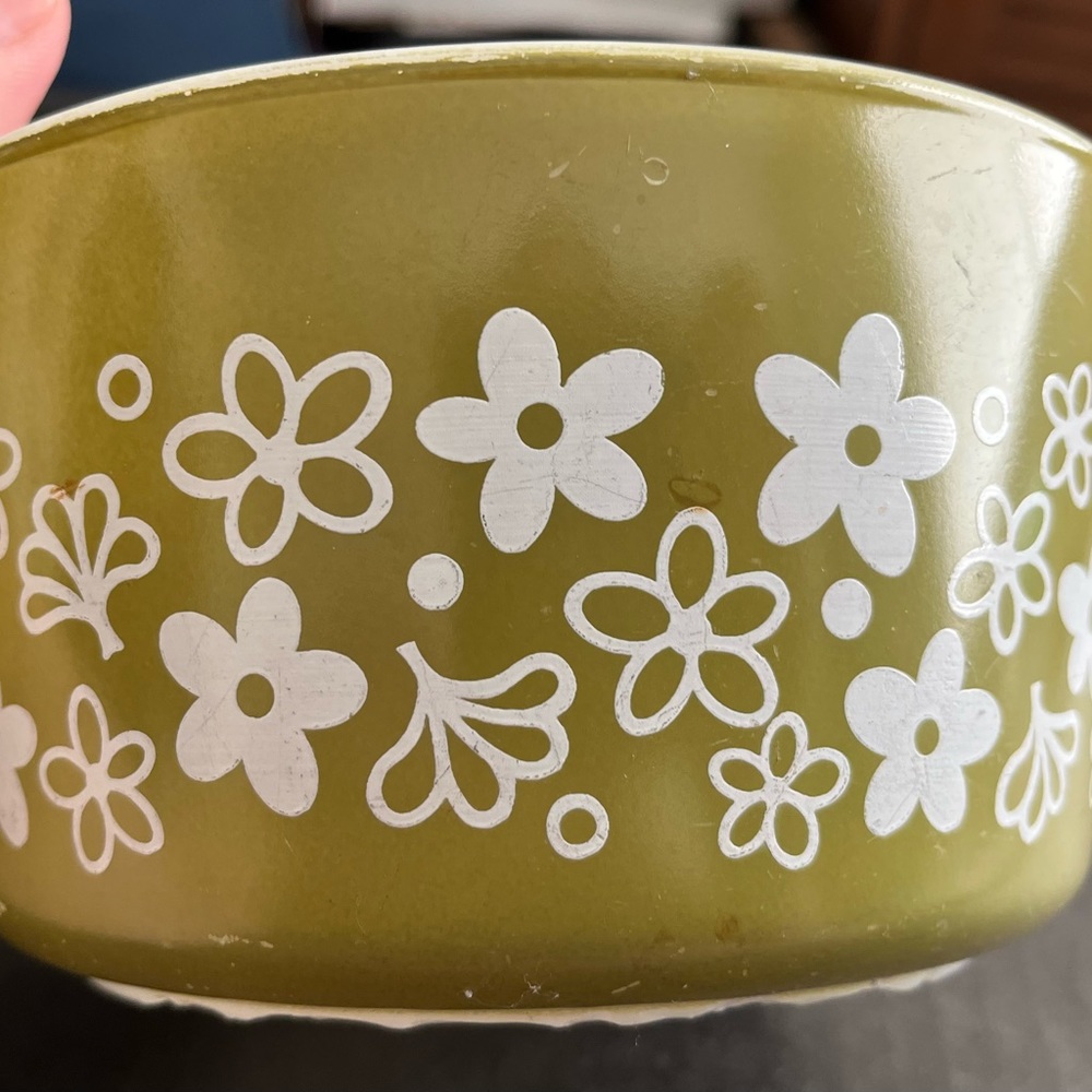 Spring Blossom/Crazy Daisy Pyrex Casserole 1qt